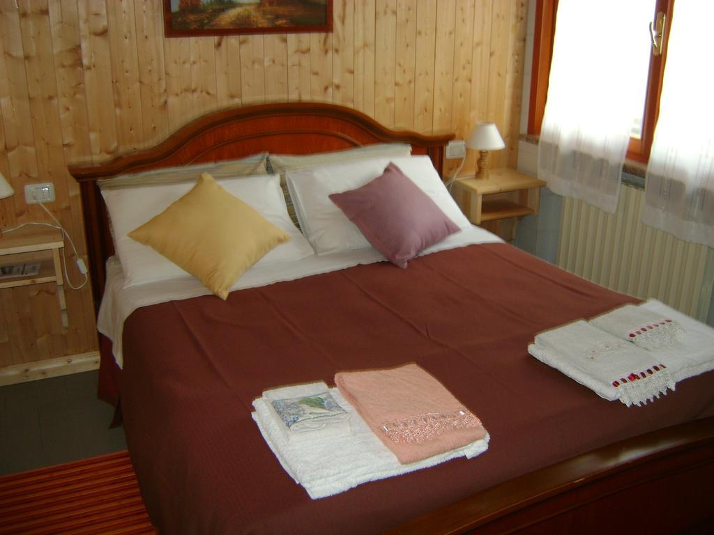 B&B Lattemiele Fontanellato Δωμάτιο φωτογραφία
